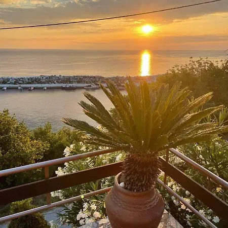 The Stonehouse * Keramídi